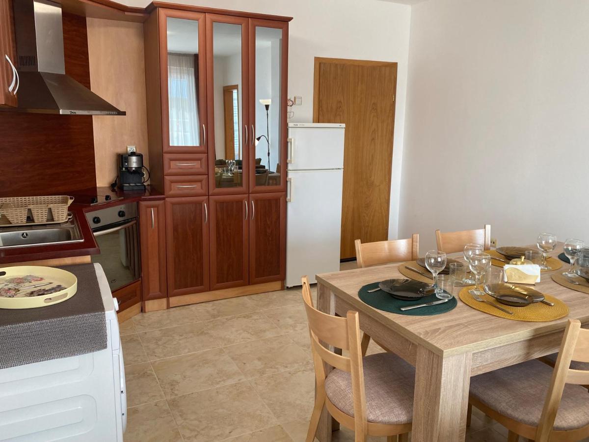 First Line On The Beach Cosy Sea Paradise Apartments Kavarna ภายนอก รูปภาพ