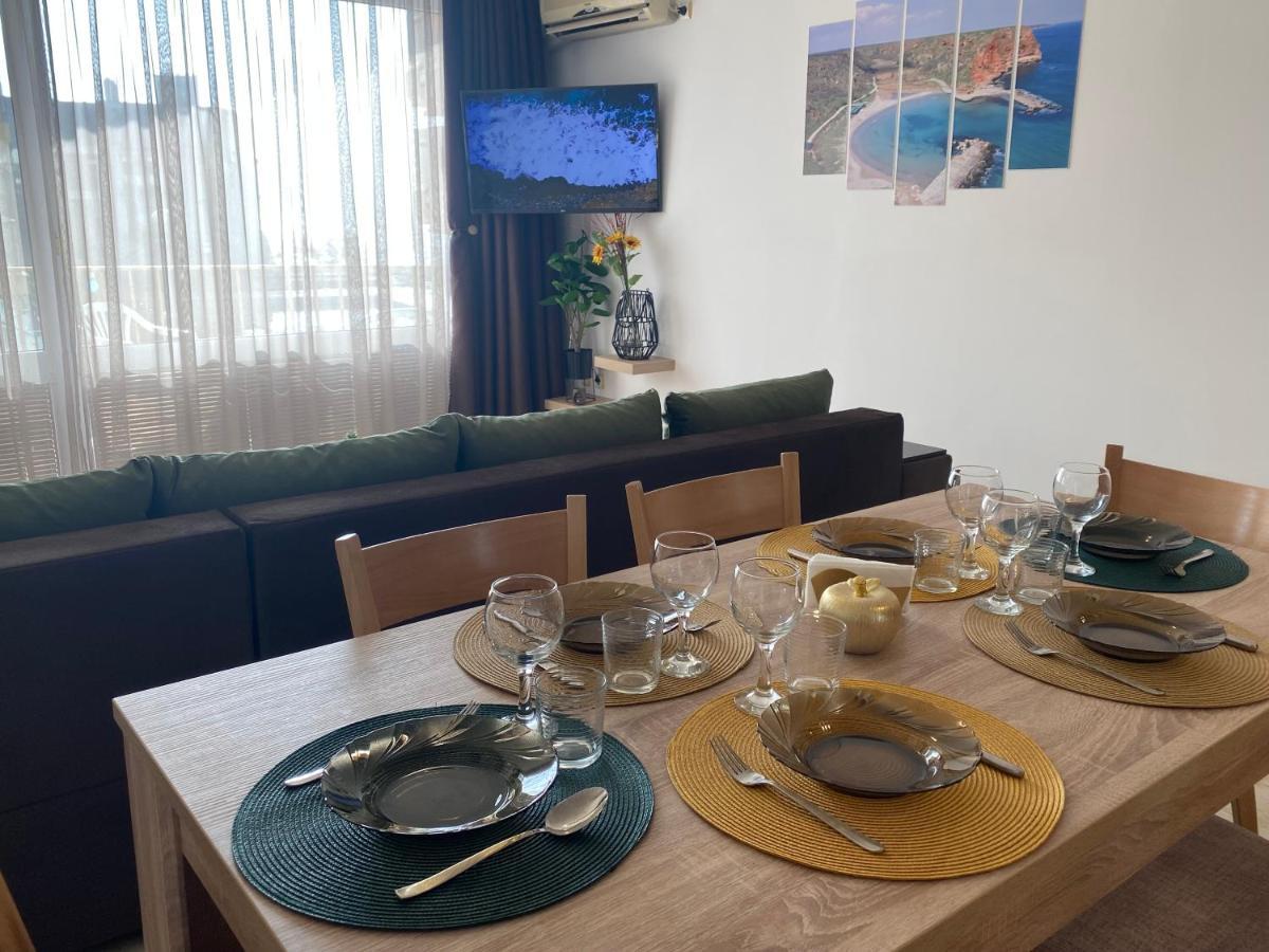 First Line On The Beach Cosy Sea Paradise Apartments Kavarna ภายนอก รูปภาพ