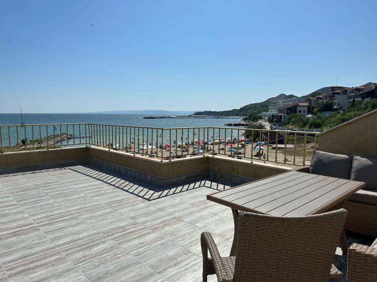 First Line On The Beach Cosy Sea Paradise Apartments Kavarna ภายนอก รูปภาพ