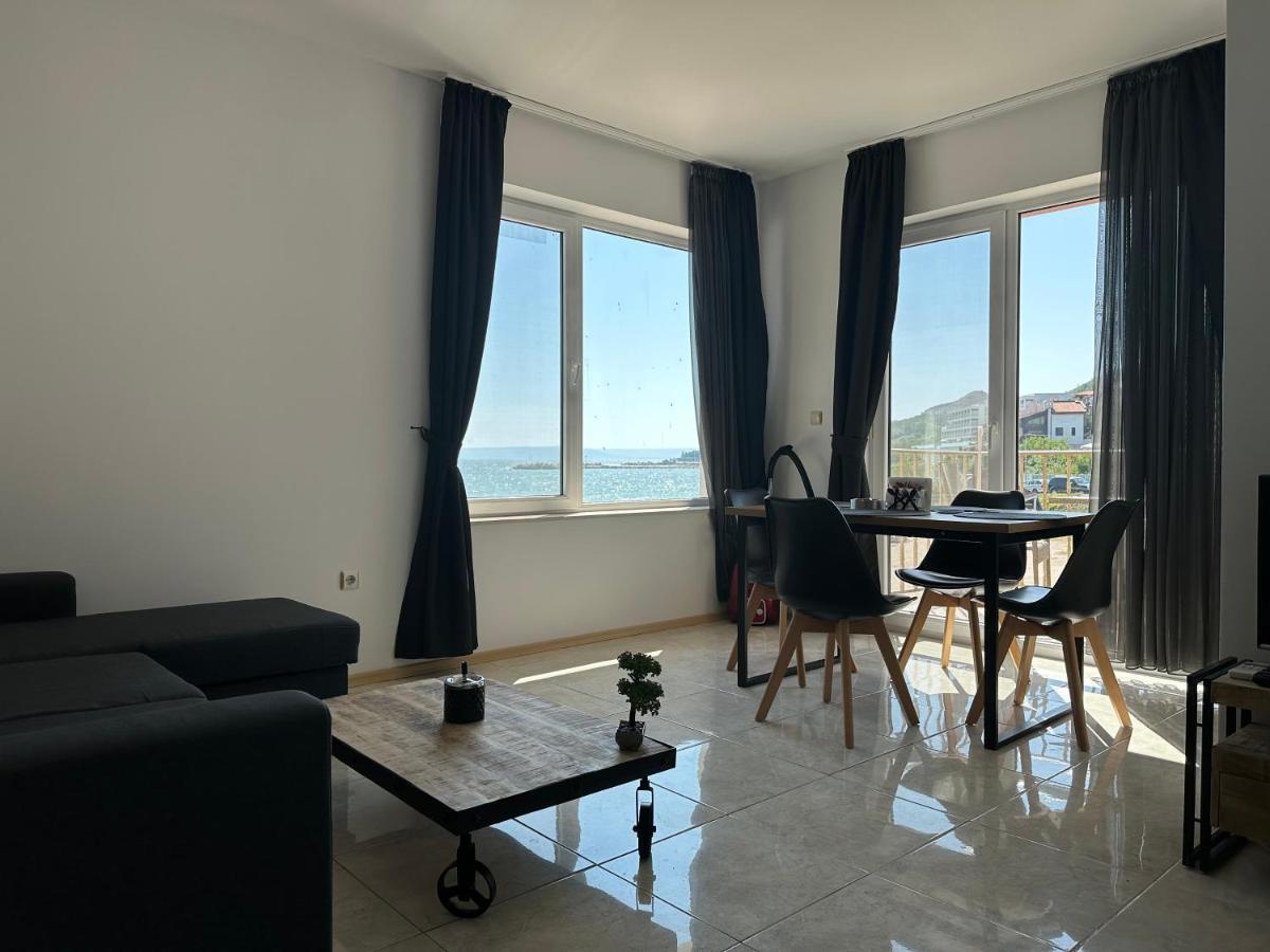 First Line On The Beach Cosy Sea Paradise Apartments Kavarna ภายนอก รูปภาพ