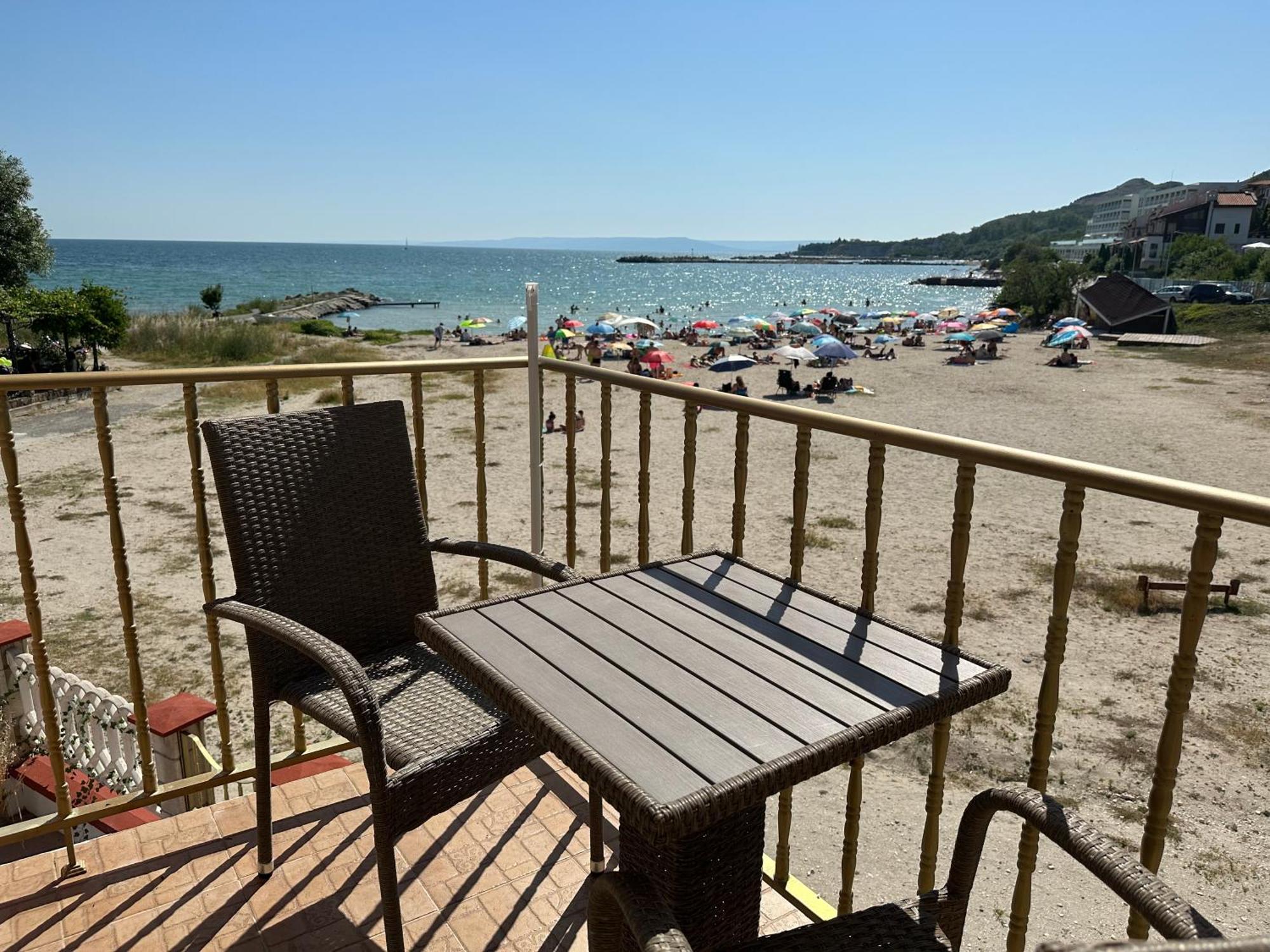 First Line On The Beach Cosy Sea Paradise Apartments Kavarna ภายนอก รูปภาพ