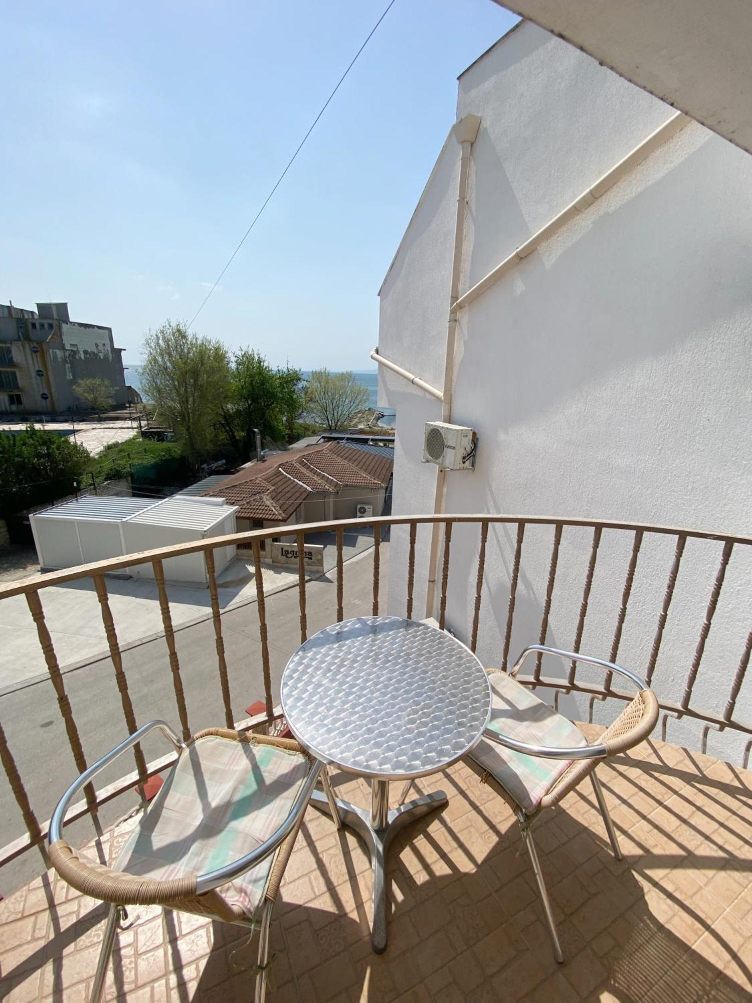 First Line On The Beach Cosy Sea Paradise Apartments Kavarna ภายนอก รูปภาพ