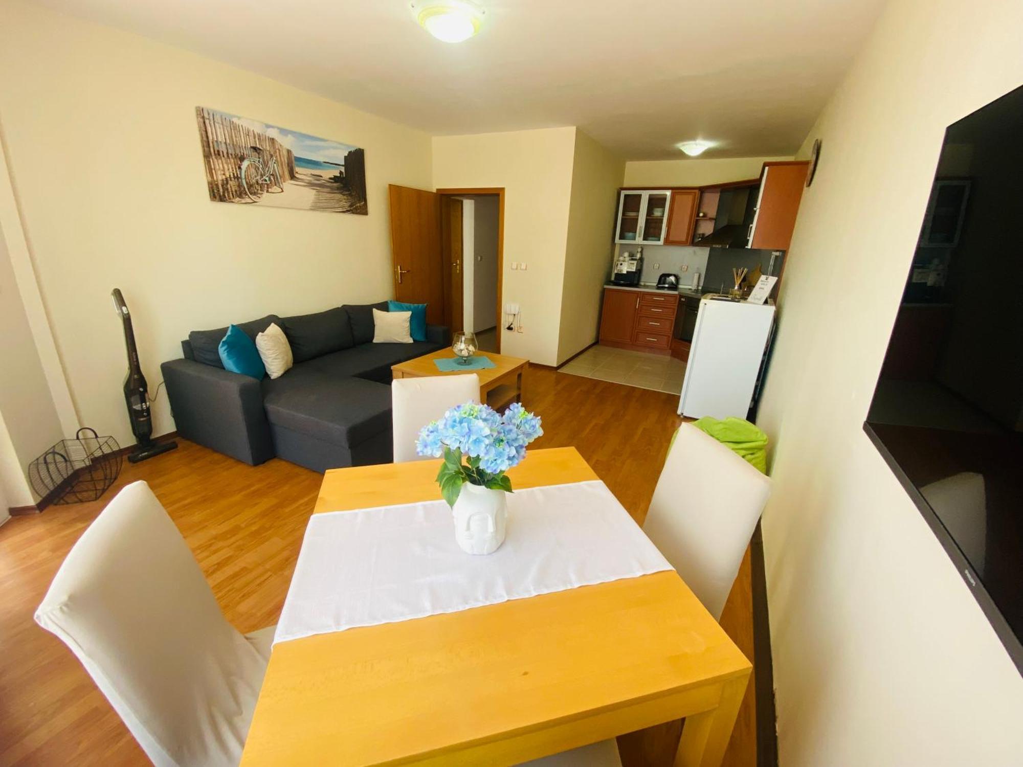 First Line On The Beach Cosy Sea Paradise Apartments Kavarna ภายนอก รูปภาพ